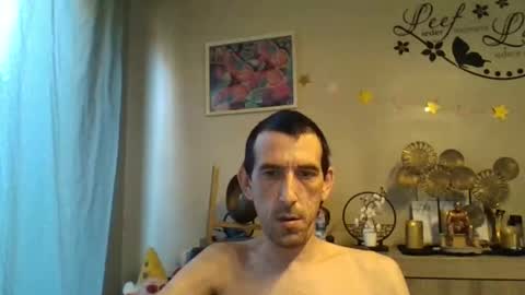 Snapshot of skinnybigcock2 chatting on September 12, 2025, 7:08 am SkinnyBigCock2 online show from September 12, 2025, 7:08 am