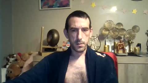 Snapshot of skinnybigcock2 chatting on September 21, 2025, 2:57 am SkinnyBigCock2 online show from September 21, 2025, 2:57 am