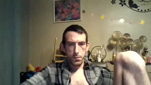 Snapshot of skinnybigcock2 chatting on October 18, 2025, 4:04 am SkinnyBigCock2 online show from October 18, 2025, 4:04 am