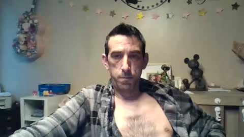 SkinnyBigCock2 online show from April 25, 2026, 5:21 am