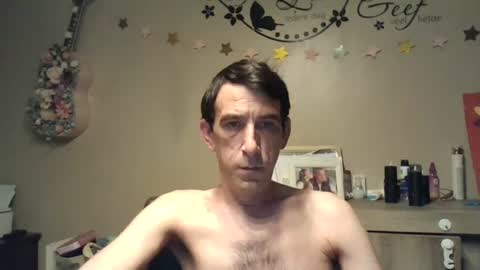 Snapshot of skinnybigcock2 chatting on June 22, 2026, 2:13 am SkinnyBigCock2 online show from June 22, 2026, 2:13 am