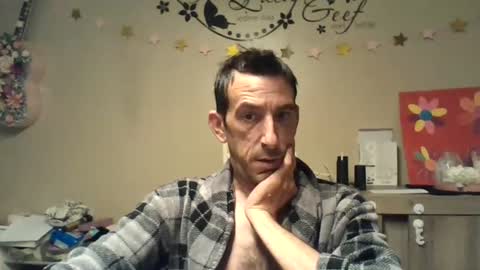 Snapshot of skinnybigcock2 chatting on July 27, 2026, 3:24 am SkinnyBigCock2 online show from July 27, 2026, 3:24 am