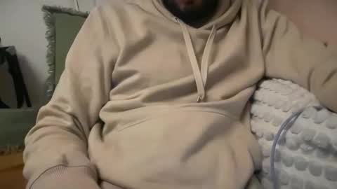 Snapshot of skinnyguyfun chatting on April 3, 2026, 10:19 pm skinnyguyfun online show from April 3, 2026, 10:19 pm
