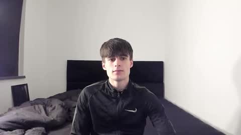 Snapshot of skinnyguywithbigd chatting on October 19, 2025, 10:43 pm skinnyguywithbigd online show from October 19, 2025, 10:43 pm