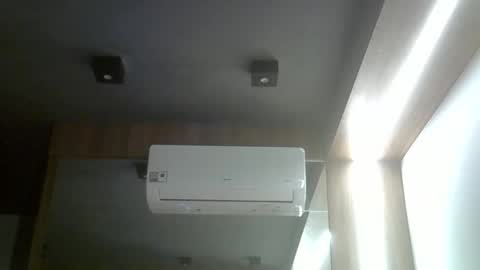 skinnykittencam online show from April 10, 2026, 5:06 pm