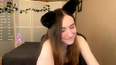 Snapshot of skinnykittymeow chatting on September 9, 2025, 6:35 am Lola online show from September 9, 2025, 6:35 am