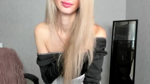 Snapshot of skinnyladyy chatting on February 2, 2025, 8:13 am Skinnyladyy online show from February 2, 2025, 8:13 am
