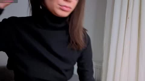 SkinnyMode online show from October 27, 2025, 7:18 pm