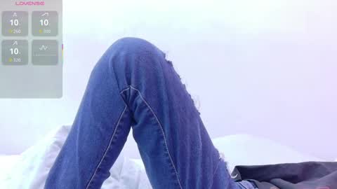 Karla  online show from October 24, 2025, 3:03 am