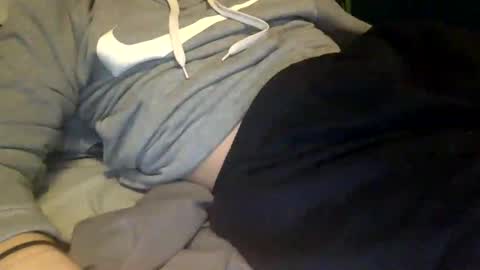 Snapshot of skinnypole6 chatting on February 5, 2026, 5:06 pm skinnypole6 online show from February 5, 2026, 5:06 pm