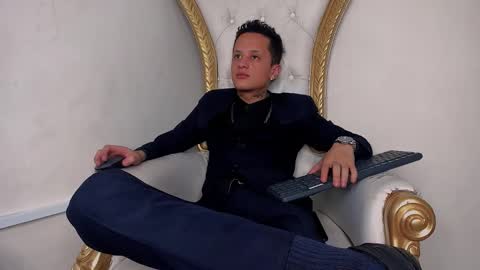 SkinnyZeth online show from October 24, 2025, 5:15 am