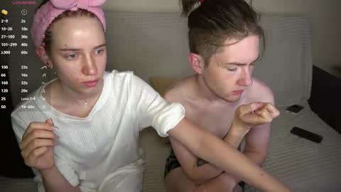 Andrew online show from October 14, 2025, 8:42 pm