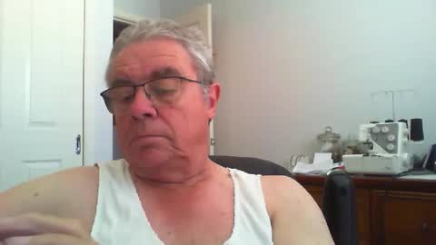 Snapshot of skipper1970 chatting on January 9, 2026, 3:31 am Skipper1970 online show from January 9, 2026, 3:31 am