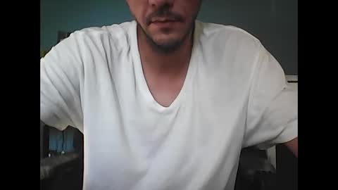 Snapshot of skippy6988 chatting on October 6, 2025, 8:39 pm Easy-E online show from October 6, 2025, 8:39 pm