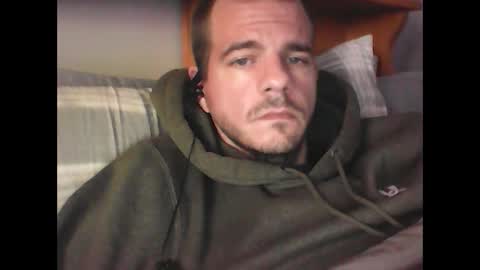 Snapshot of skippy6988 chatting on October 8, 2025, 2:36 pm Easy-E online show from October 8, 2025, 2:36 pm