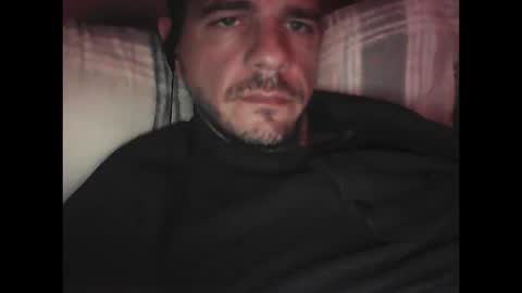 Snapshot of skippy6988 chatting on October 10, 2025, 1:59 am Easy-E online show from October 10, 2025, 1:59 am