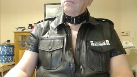 Snapshot of sklave_ol chatting on September 12, 2025, 8:31 pm sklave_ol online show from September 12, 2025, 8:31 pm
