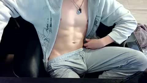 skrogdog online show from April 19, 2026, 12:33 am