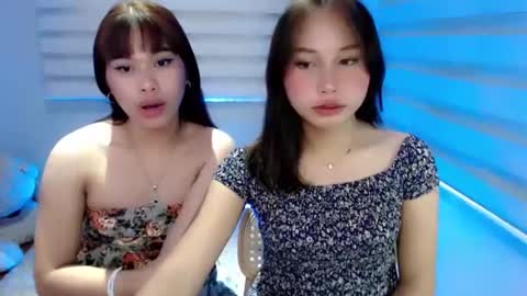 Snapshot of sky_fox_sweetxx chatting on January 6, 2025, 10:35 am online show from January 6, 2025, 10:35 am