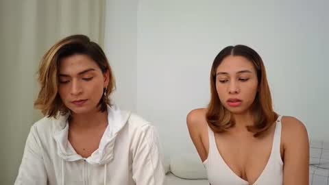 Snapshot of skyamber8v2 chatting on July 6, 2026, 6:32 am Vi online show from July 6, 2026, 6:32 am