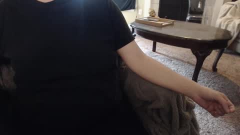 SKYLE   online show from October 8, 2025, 7:55 pm