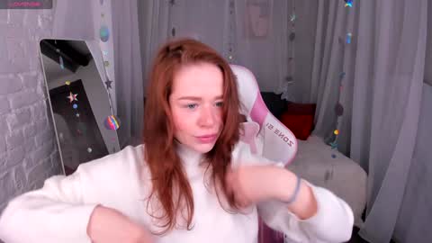 Snapshot of skye_shy chatting on January 12, 2025, 1:37 pm Skye online show from January 12, 2025, 1:37 pm
