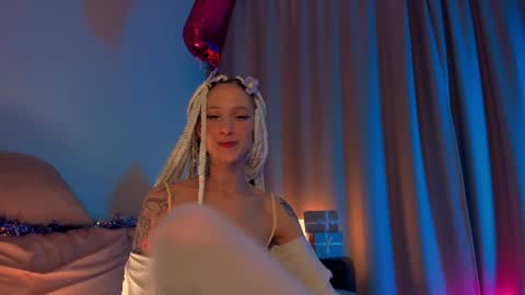 Snapshot of skyewavy chatting on December 16, 2024, 11:07 pm online show from December 16, 2024, 11:07 pm