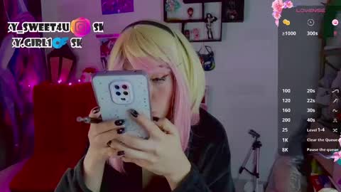 millie     online show from April 21, 2026, 1:42 am
