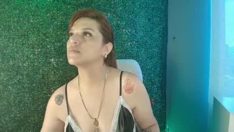 skylar__desire online show from October 4, 2025, 1:42 pm