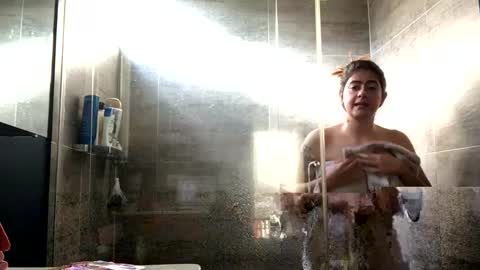 Skyler online show from October 6, 2025, 9:34 pm