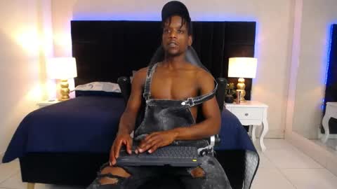 Snapshot of skylerbigxxx chatting on May 31, 2026, 4:09 am SKYLERBIGXXX online show from May 31, 2026, 4:09 am