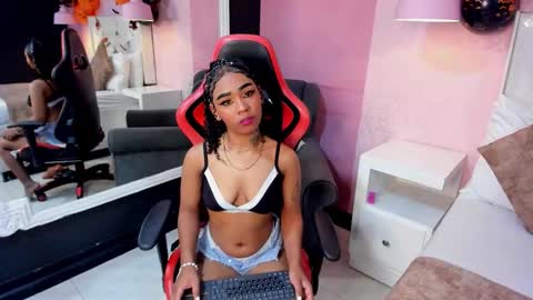 skylerbloom online show from October 24, 2025, 3:36 am