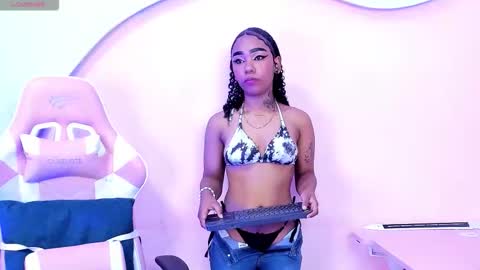 skylerbloom online show from November 4, 2025, 4:22 am