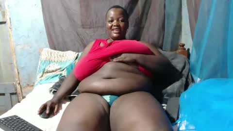 Snapshot of skylla07 chatting on February 17, 2025, 3:25 am sheliah online show from February 17, 2025, 3:25 am