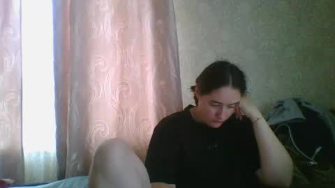 skyressie333 online show from November 10, 2025, 6:23 am