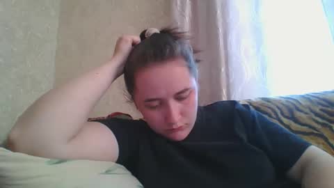 skyressie333 online show from April 4, 2026, 11:51 am