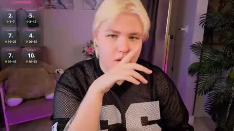 Snapshot of skytrisha chatting on October 1, 2025, 8:48 pm skytrisha online show from October 1, 2025, 8:48 pm