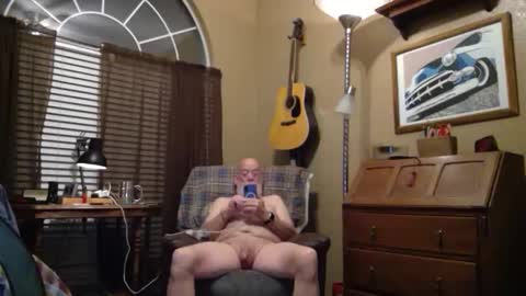 sladeisnaked online show from February 1, 2026, 11:09 am