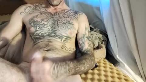 Snapshot of slangincock69 chatting on December 27, 2024, 10:16 pm SexyMFSlangincock69FYPM online show from December 27, 2024, 10:16 pm