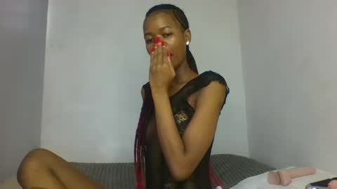 Snapshot of slaybby chatting on November 10, 2025, 6:12 am Slaybby online show from November 10, 2025, 6:12 am