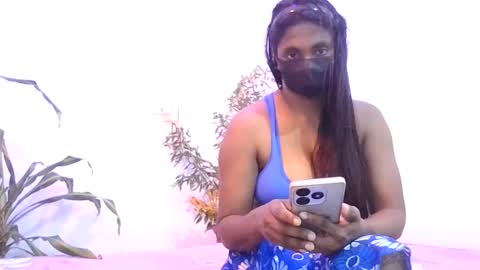 Snapshot of slcouple7 chatting on February 13, 2025, 5:05 am Slcouple online show from February 13, 2025, 5:05 am