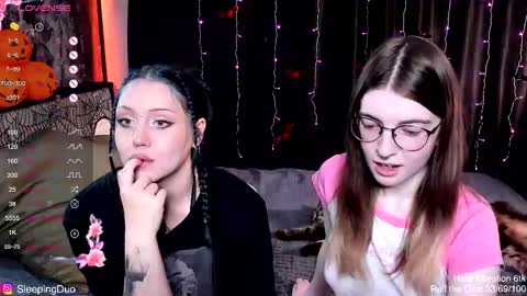 Snapshot of sleepingduo chatting on October 24, 2025, 11:17 am Hi We are Iva and Angela Nice to meet u 3 online show from October 24, 2025, 11:17 am