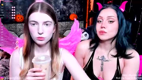Snapshot of sleepingduo chatting on October 31, 2025, 11:55 am Hi We are Iva and Angela Nice to meet u 3 online show from October 31, 2025, 11:55 am
