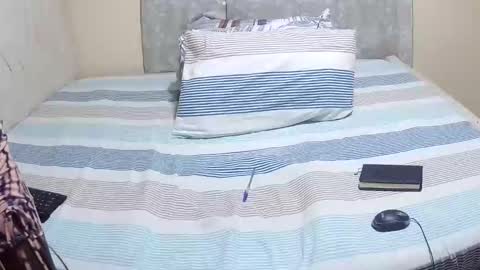 slender_sweetbabe online show from April 2, 2026, 12:03 pm