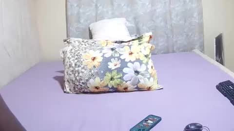 Snapshot of slender_sweetbabe chatting on April 20, 2026, 11:13 am slender_sweetbabe online show from April 20, 2026, 11:13 am