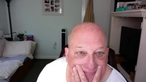 Snapshot of slick50000 chatting on May 4, 2026, 7:10 pm slick50000 online show from May 4, 2026, 7:10 pm