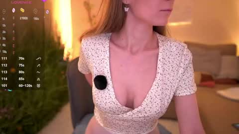 Elise  165cm 50kg online show from May 31, 2026, 7:48 pm