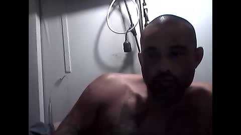 slickstre online show from April 15, 2026, 3:46 am