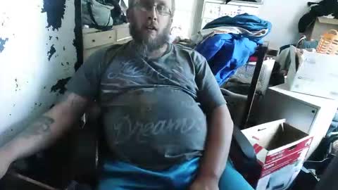 slickwill2391 online show from May 16, 2026, 5:34 pm