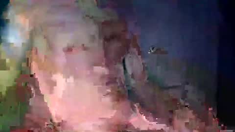 slideitin96 online show from January 7, 2025, 2:10 am